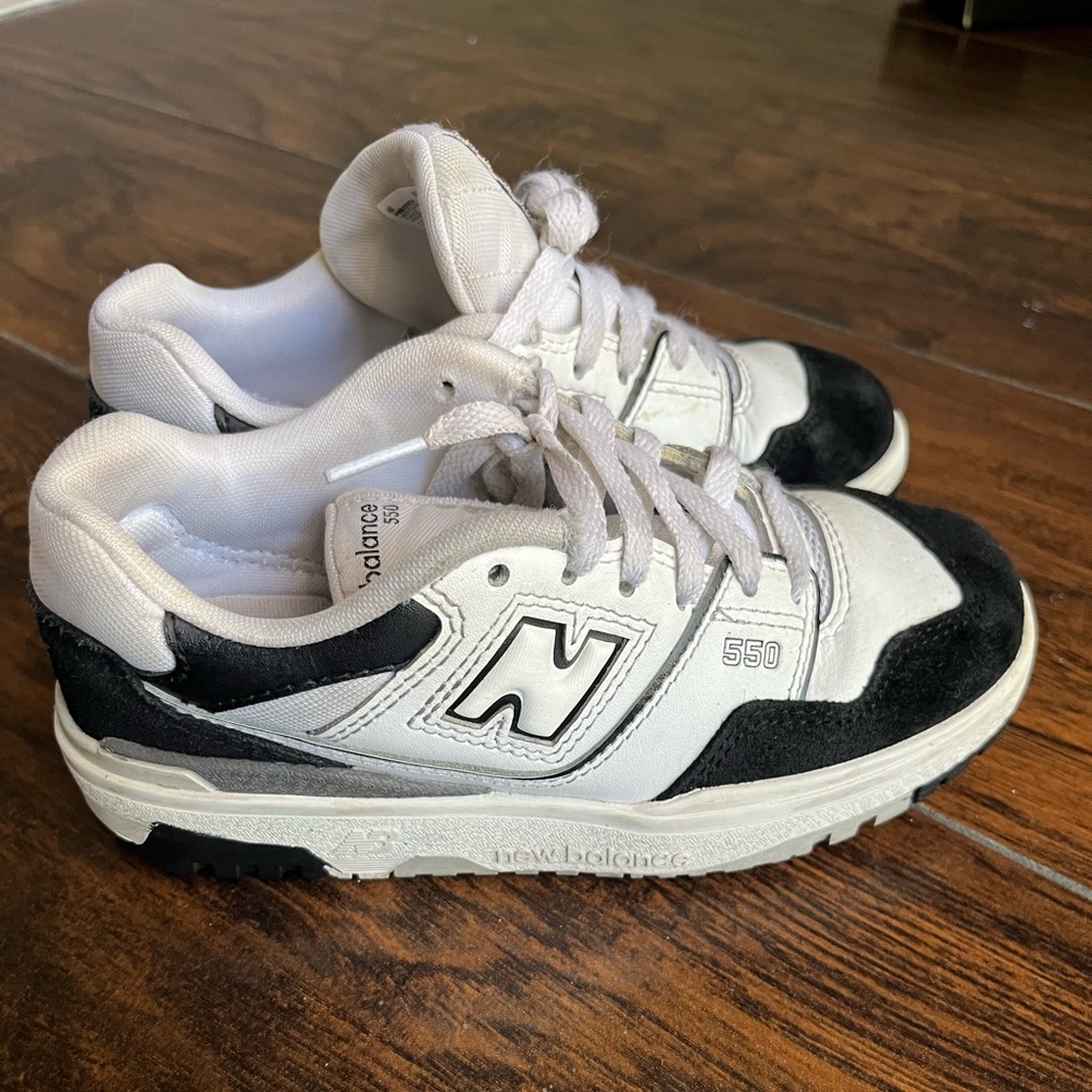 Children New Balance 550 size 12.5